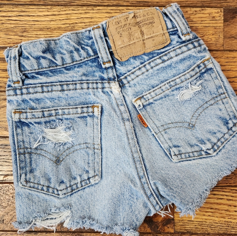 Vintage Levi cut off shorts Girls 6